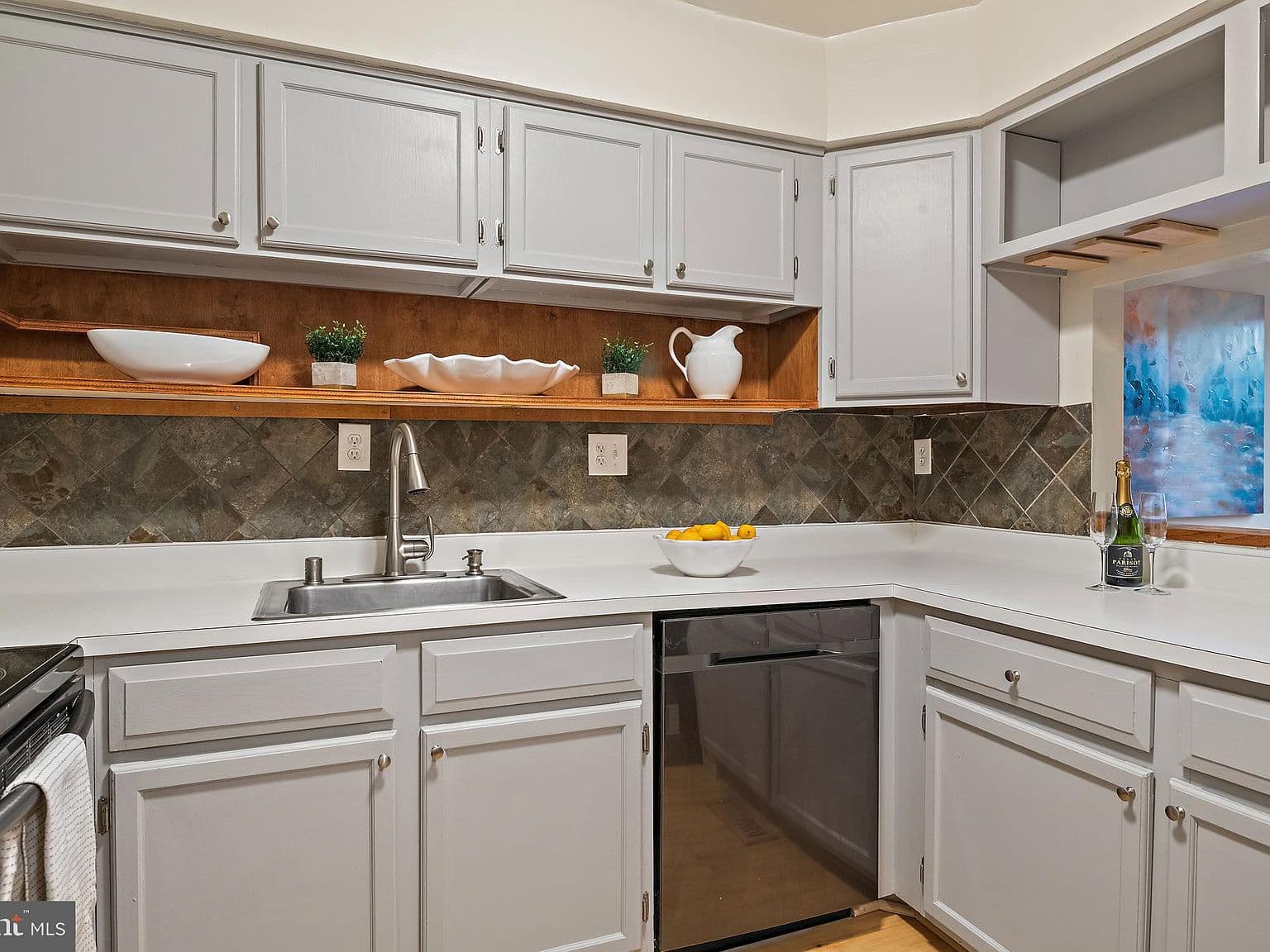 Outdated Kitchen Cabinets